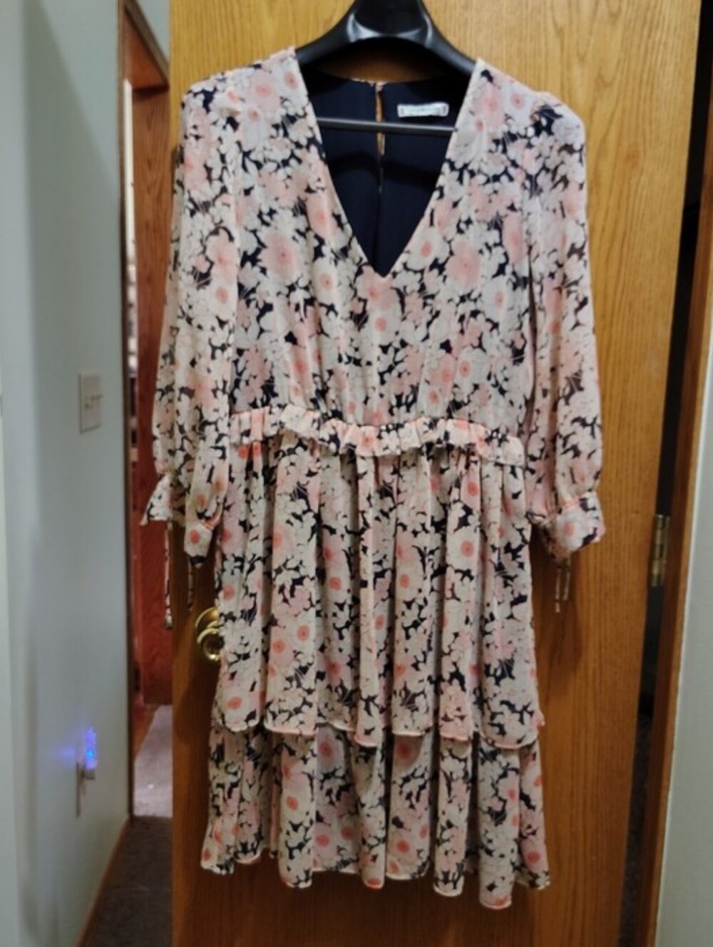 Tommy Hilfiger Size L Navy Blue Pink Floral Tiered V Neck Dress